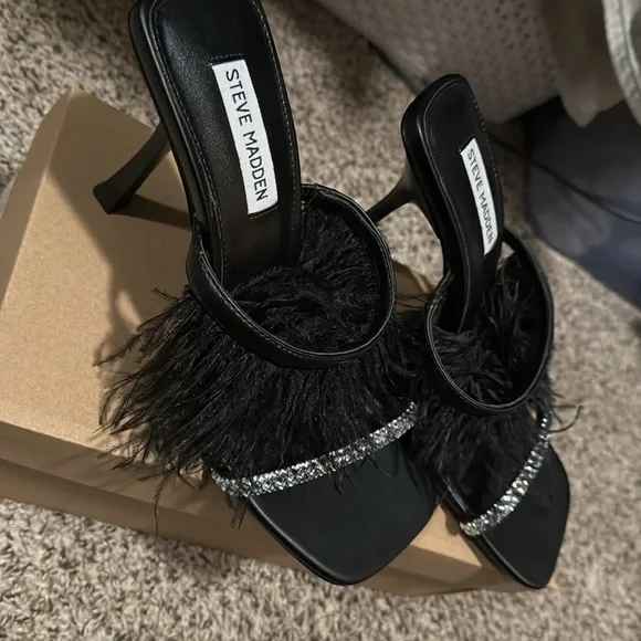New Steve Madden Black Furry Heels. - Picture 3 of 6